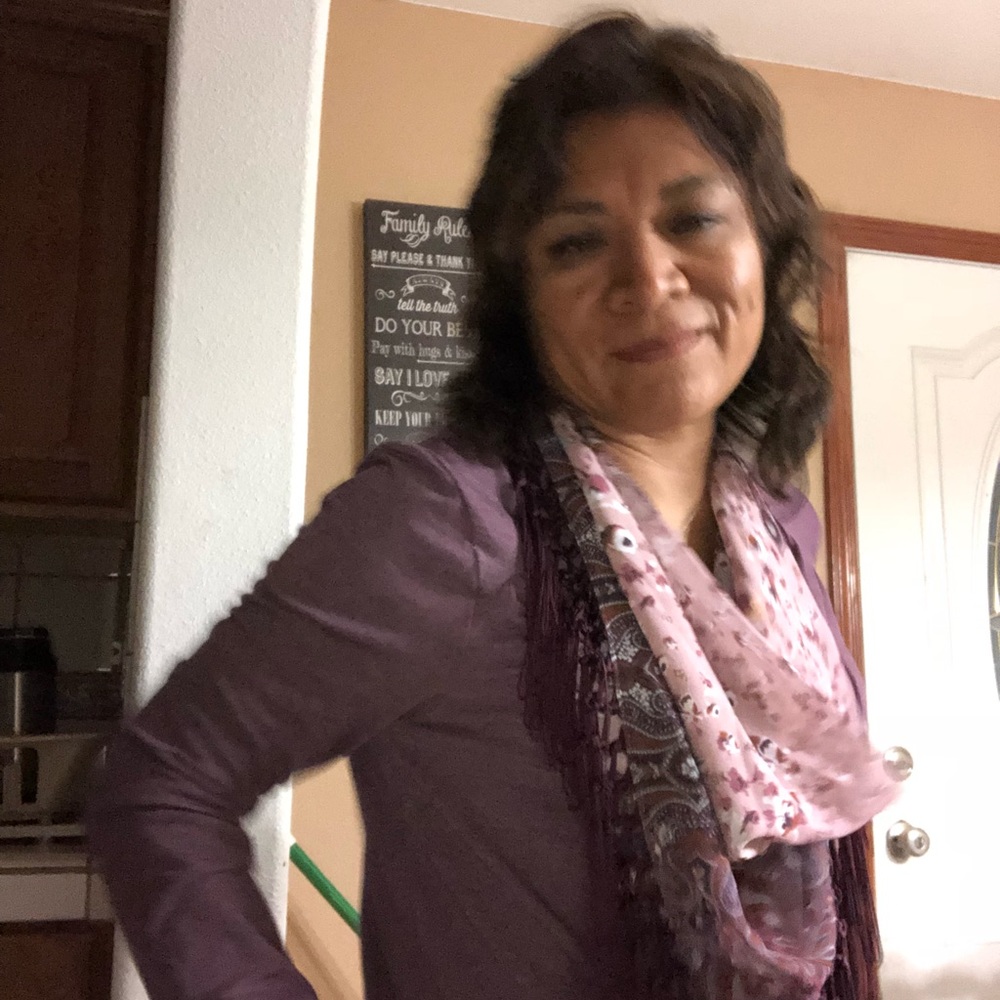 Meet your Posher, Lourdes